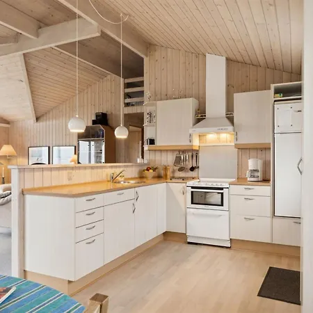 Holiday home Suometar - 90m From The Sea By Interhome Glesborg